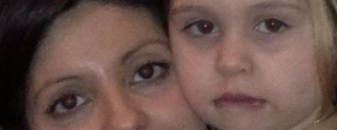 Alma & Paloma_RGBMax + avrödning ögon + varmt filter skuren